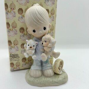 Precious Moments "Blessed are the peacemakers" figurine
